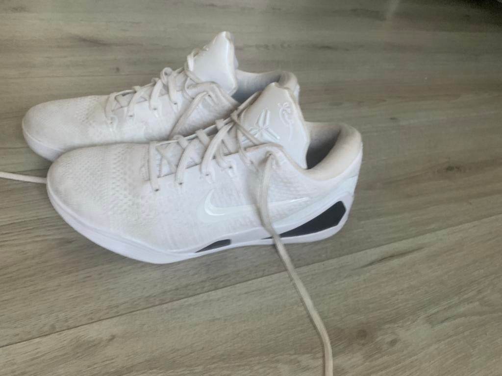 Nike Kobe 9 White Halo, Ophalen of Verzenden, Nieuw, Schoenen