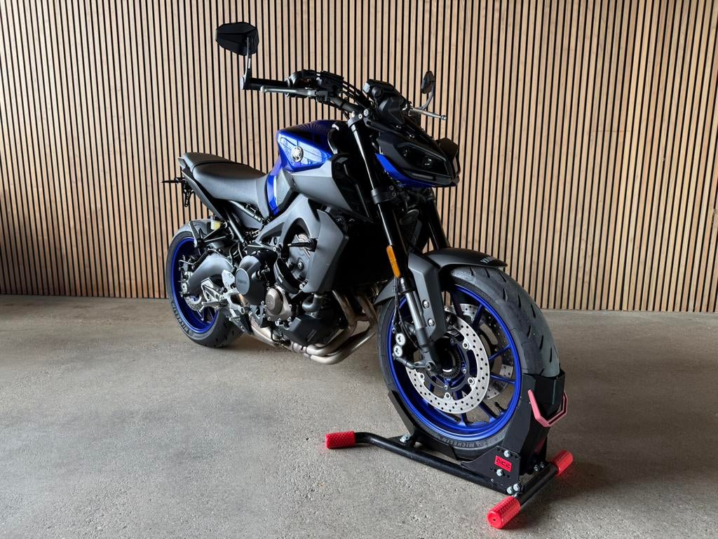 Yamaha MT-09 ABS (bj 2017), Traction Control, Motorrijbewijs A, Bedrijf, 3 cilinders