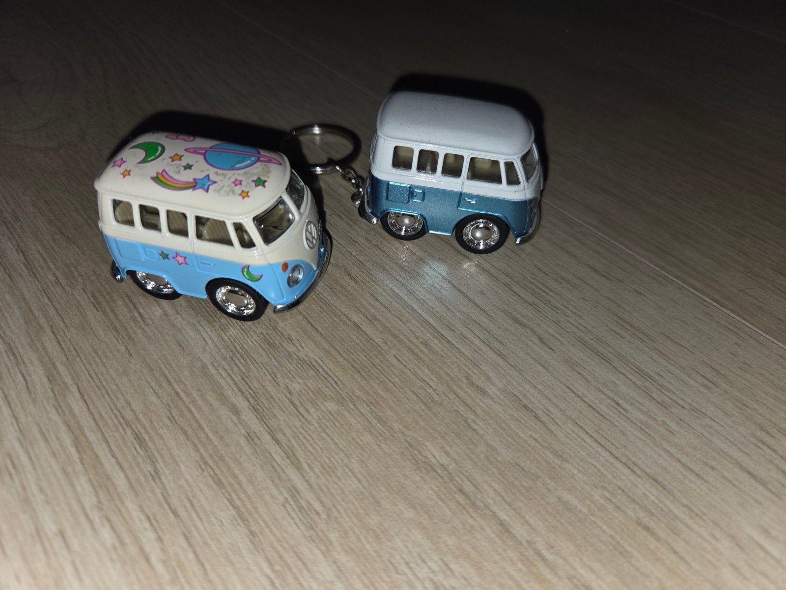 Volkswagen T1 Sleutelhangers - Set van 2, Ophalen of Verzenden, Nieuw, Transport