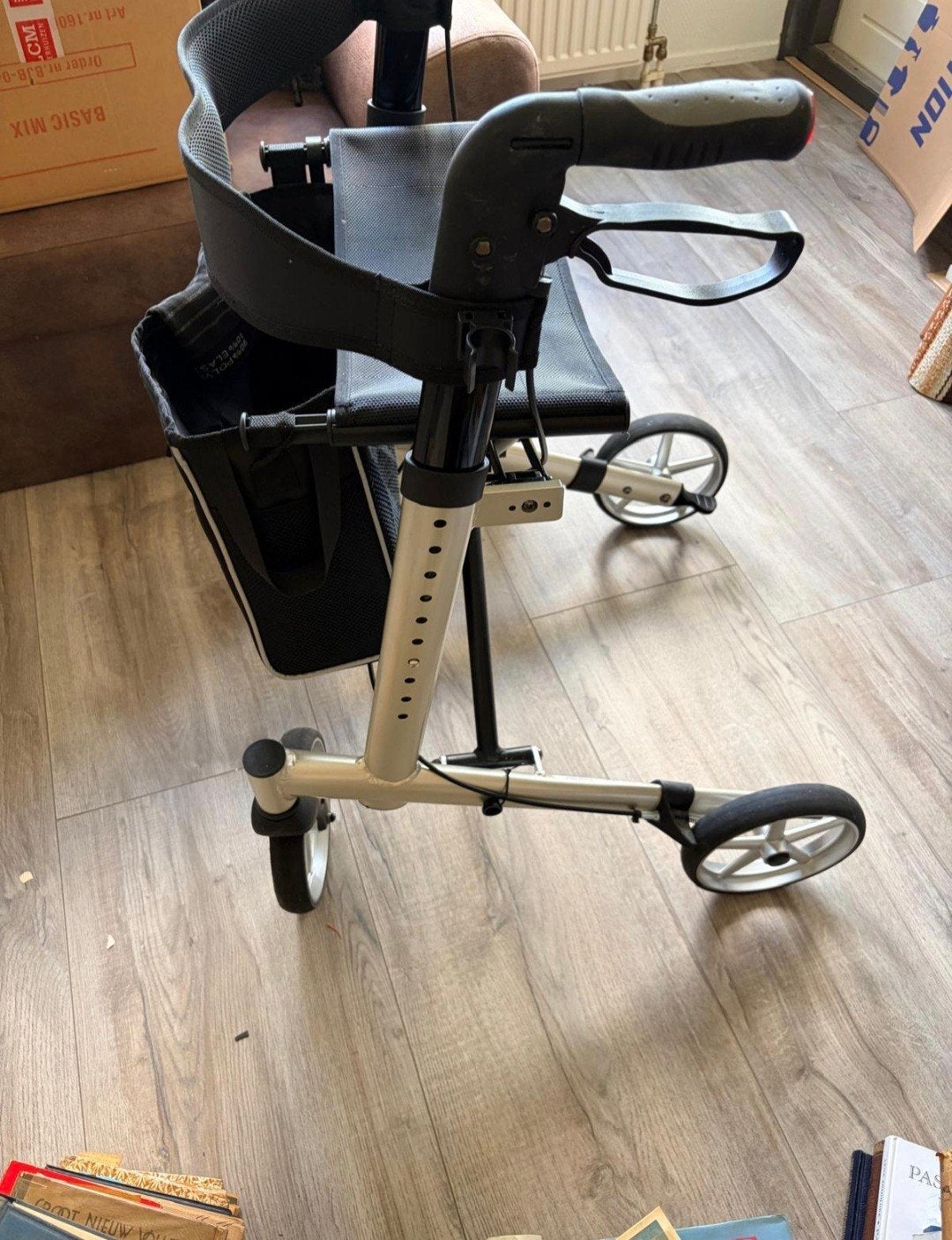 goed rijdende rollator, Diversen, Rollators, Ophalen of Verzenden, Zo goed als nieuw