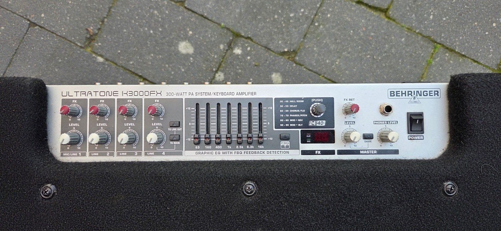 Behringer Ultratone K3000FX Keyboard/PA Versterker (dedect)