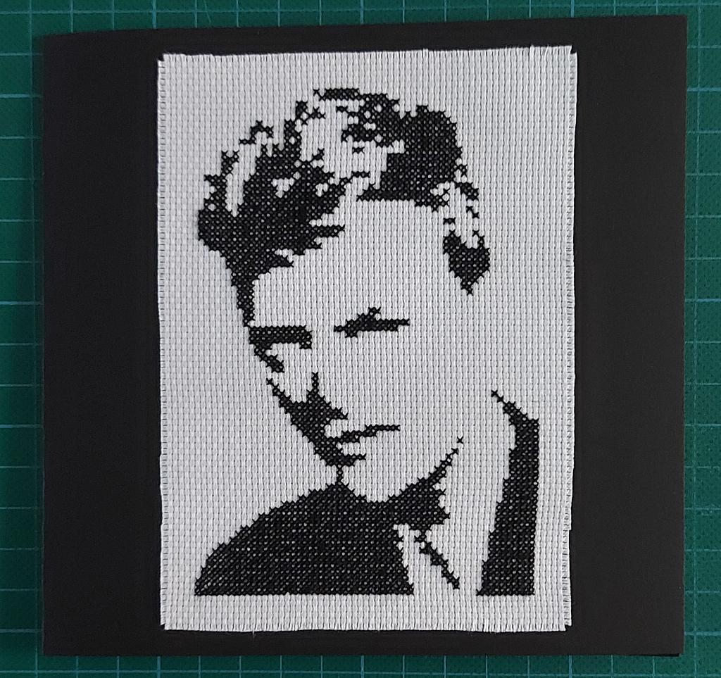 kaart met geborduurde David Bowie (1868), Hobby en Vrije tijd, Kaarten | Zelfgemaakt, Ophalen of Verzenden, Nieuw, Man of Vrouw