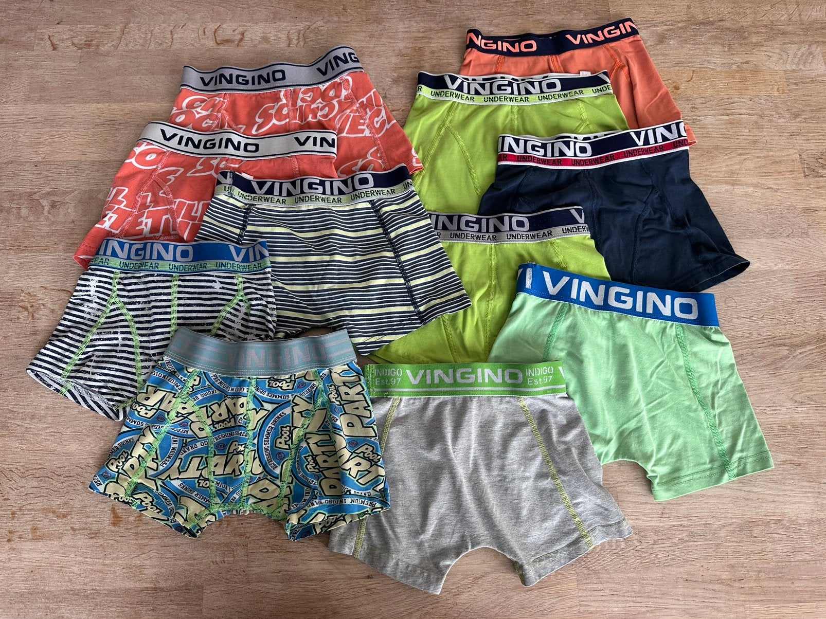 11x Vingino jongens boxershorts maat 134/140, Kinderen en Baby's, Kinderkleding | Maat 134, Ophalen of Verzenden, Zo goed als nieuw