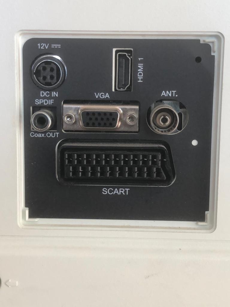 12 volt AKAI TV met DVD, Ophalen of Verzenden, Zo goed als nieuw, 50 Hz, Overige merken