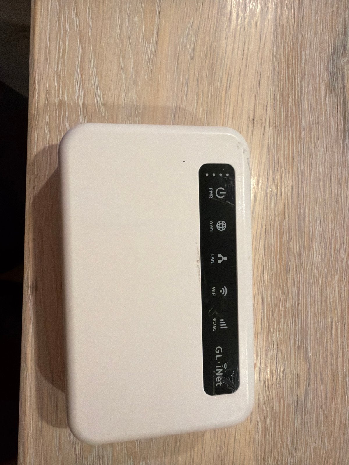 GL.iNet XE300C4 4G LTE Router met lader, Computers en Software, Routers en Modems, Gebruikt, Router, Ophalen of Verzenden