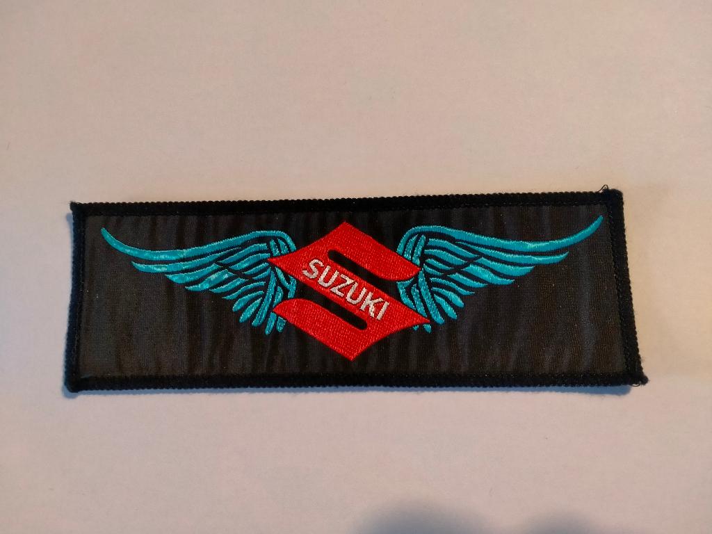 Suzuki WINGS motor cycles motoren vintage patch embleem, Ophalen of Verzenden, Nieuw, Auto's