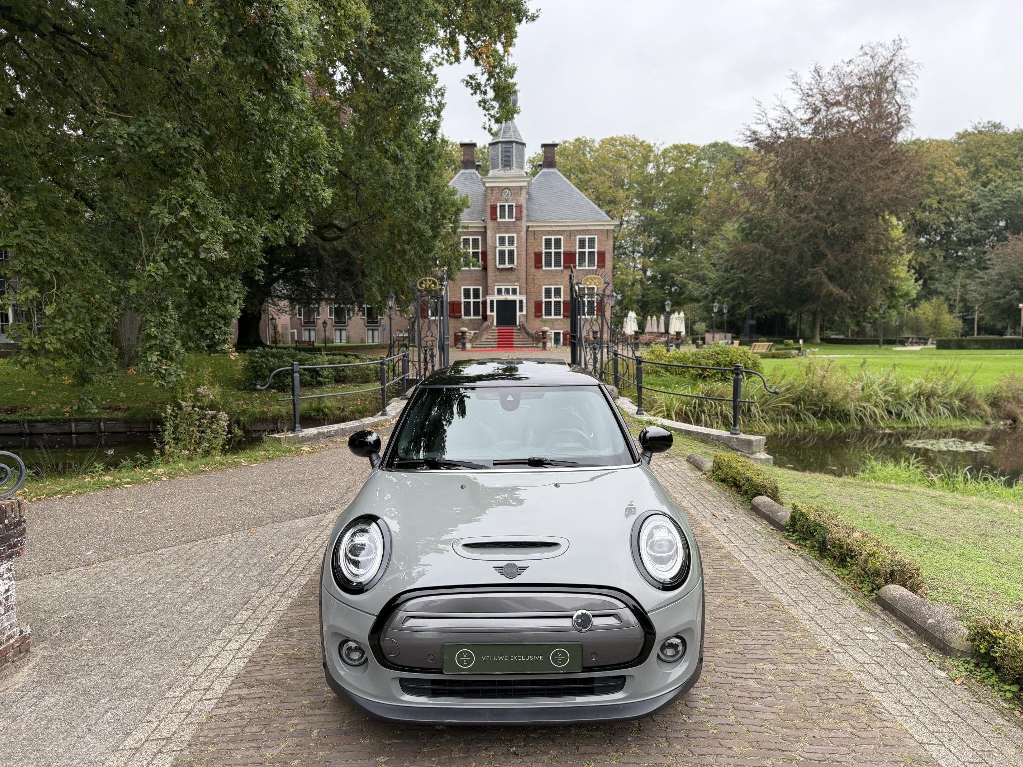 MINI Electric Yours 33 kWh | Pano | HUD | Harman & Kardon |, Auto's, Automatische klimaatregeling, 33 kWh, 4 stoelen, Mini Electric