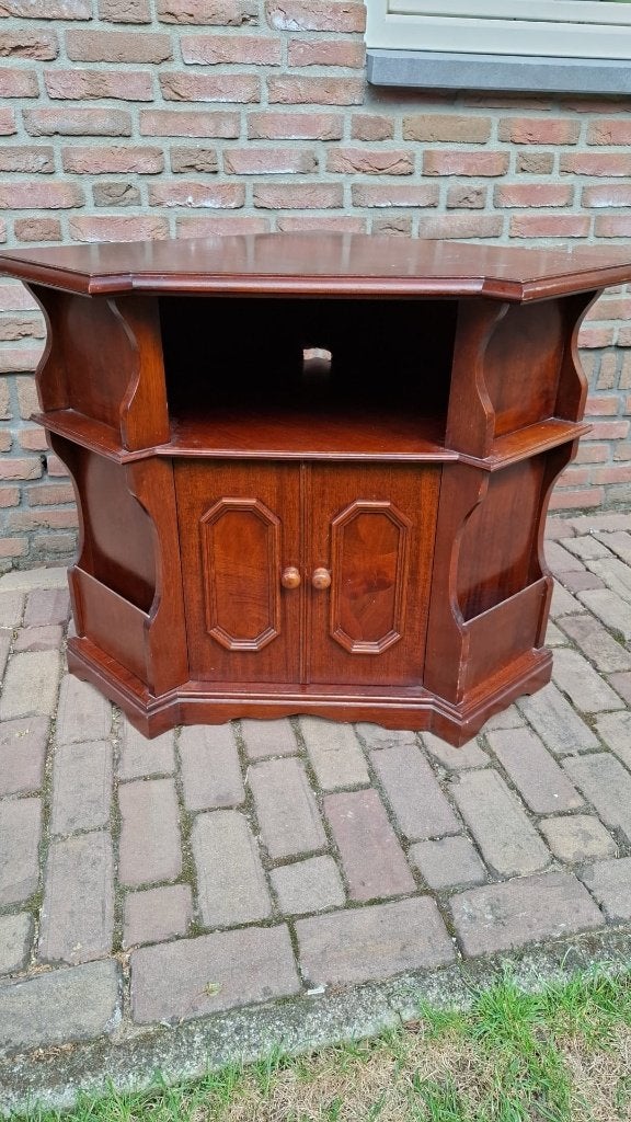 Gratis hoek tv kastje notenhout, Huis en Inrichting, Kasten | Televisiemeubels, Ophalen, Gebruikt, Kersenhout, 50 tot 100 cm