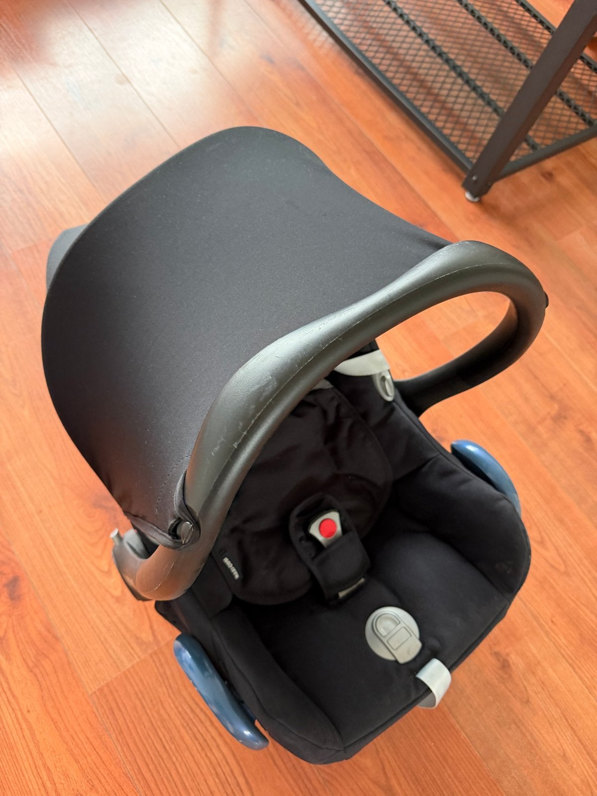 Maxi-Cosi autostoel - Kleine vlekken, uitwasbaar, Ophalen, Autogordel, Zijbescherming, Zo goed als nieuw