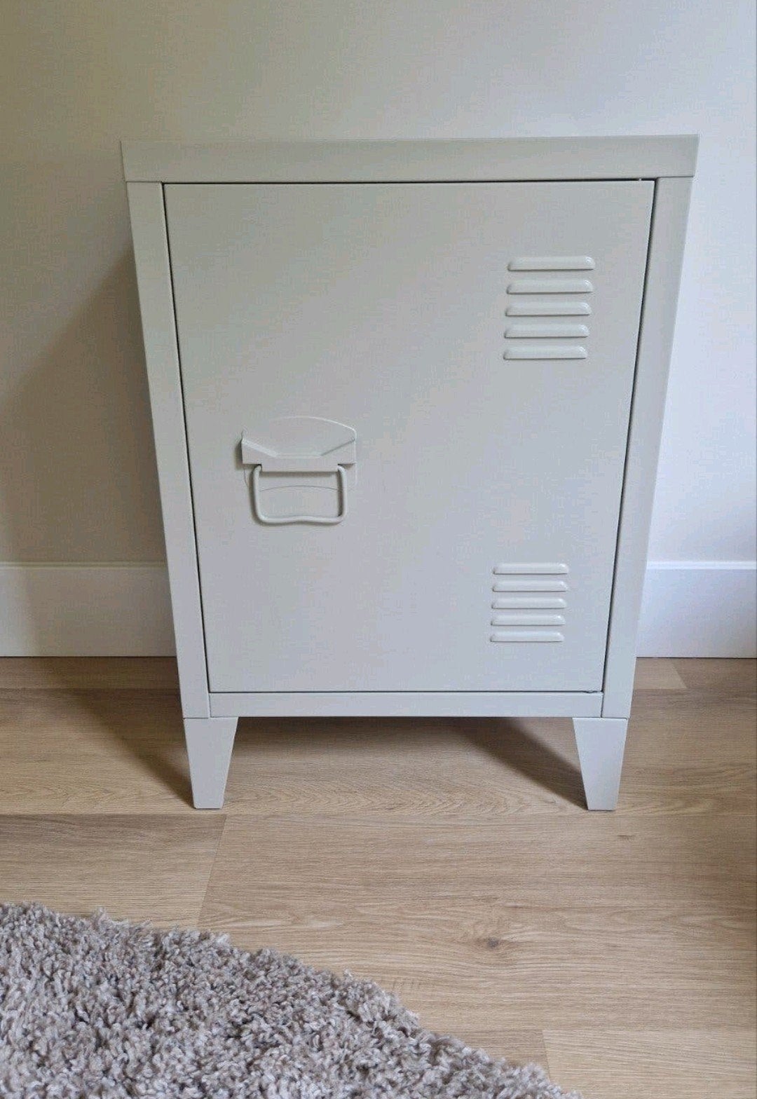 Nachtkastje metaal, Huis en Inrichting, Slaapkamer | Nachtkastjes, Ophalen, Minder dan 45 cm, Metaal of Aluminium, 55 tot 70 cm
