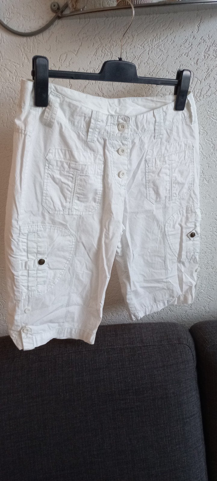 Witte korte broek LIFE LINE mt 40, Maat 38/40 (M), Kort, Wit, Nieuw