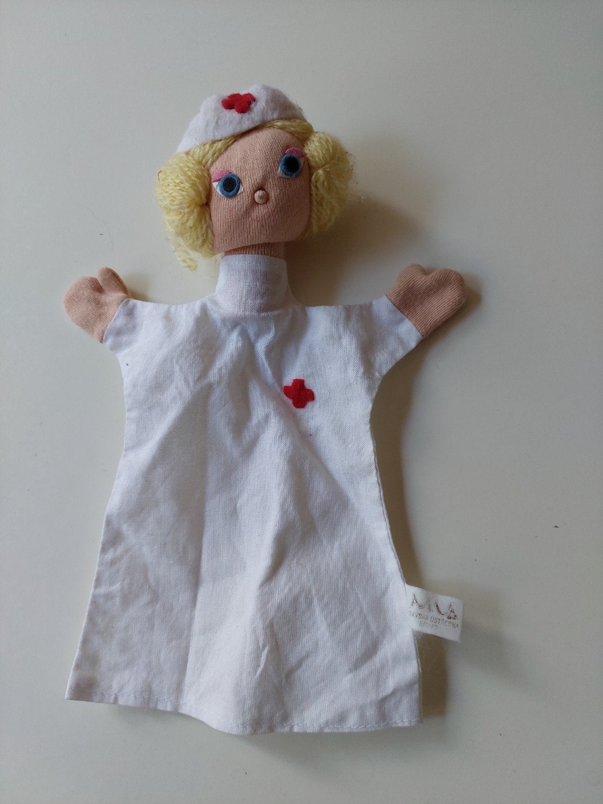 Vintage Moravska Ustredna hand Pop - Verpleegster Handpop, Ophalen of Verzenden, Gebruikt, Overige typen