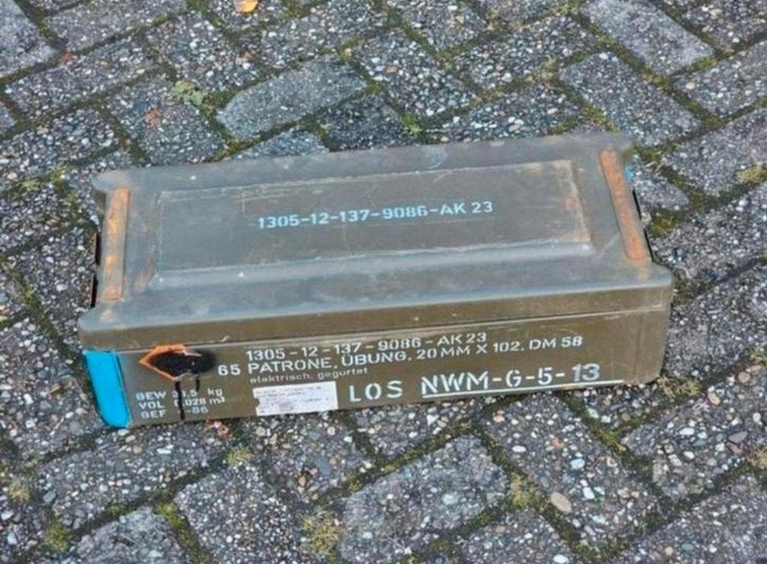 NL leger munitiekist metaal 20mm AK23 groen 61x25x16cm, Ophalen, ., ., Nederland
