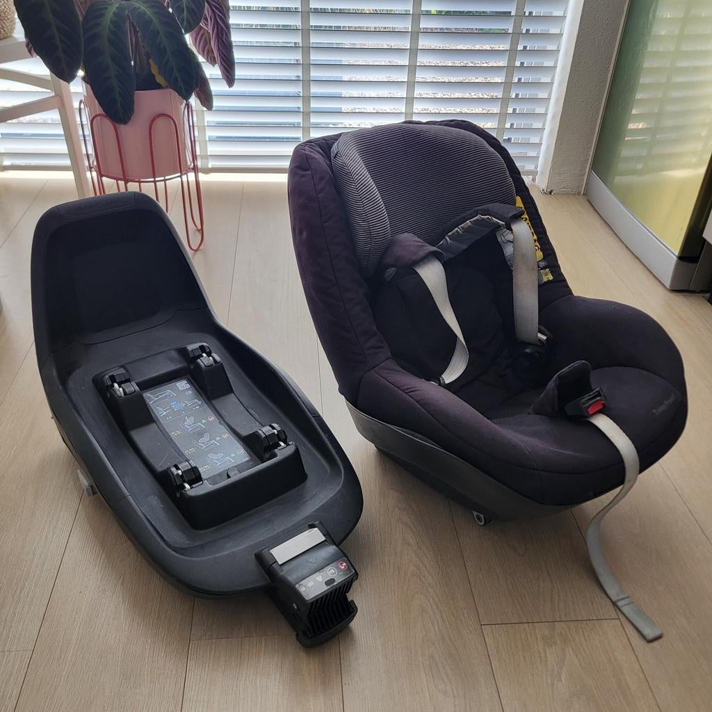 Maxi-Cosi 2way Pearl autostoel met 2wayFix isofix base, Ophalen, Verstelbare rugleuning, Gebruikt, 0 t/m 18 kg