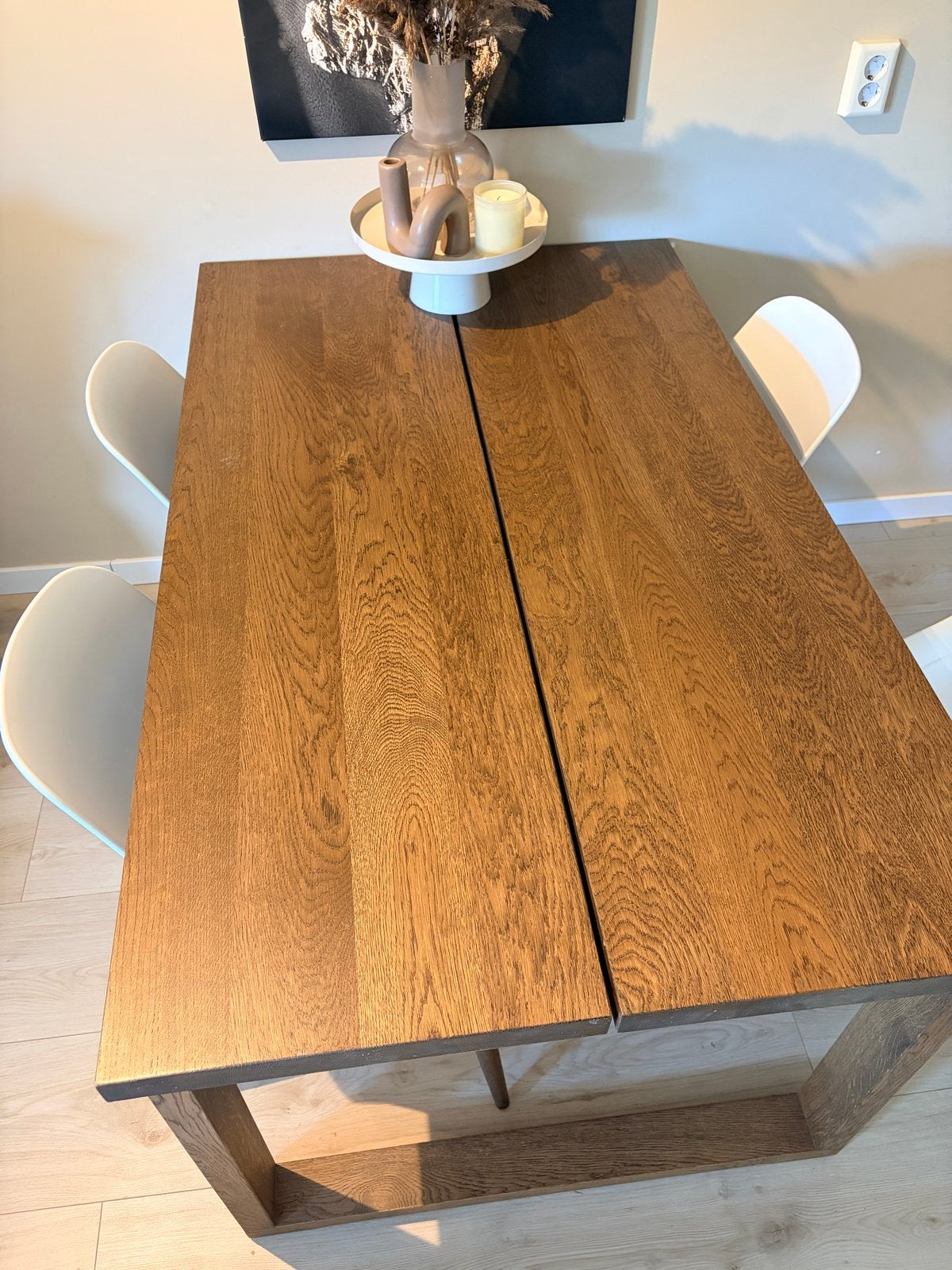 Eikenhouten eettafel met 4 witte stoelen (ook los te koop), Huis en Inrichting, Tafels | Eettafels, Ophalen, 100 tot 150 cm, Eikenhout