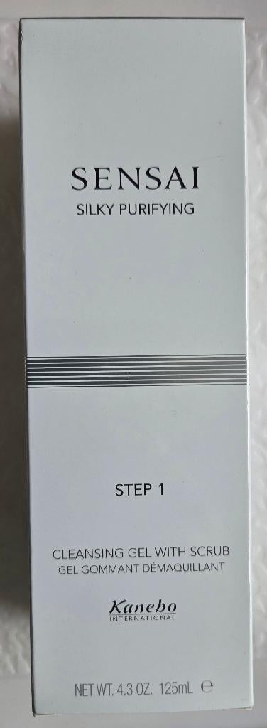 Nieuw, Sensai Silky Purifying Cleansing Gel met scrub, Ophalen of Verzenden, Nieuw, Gehele gezicht, Reiniging