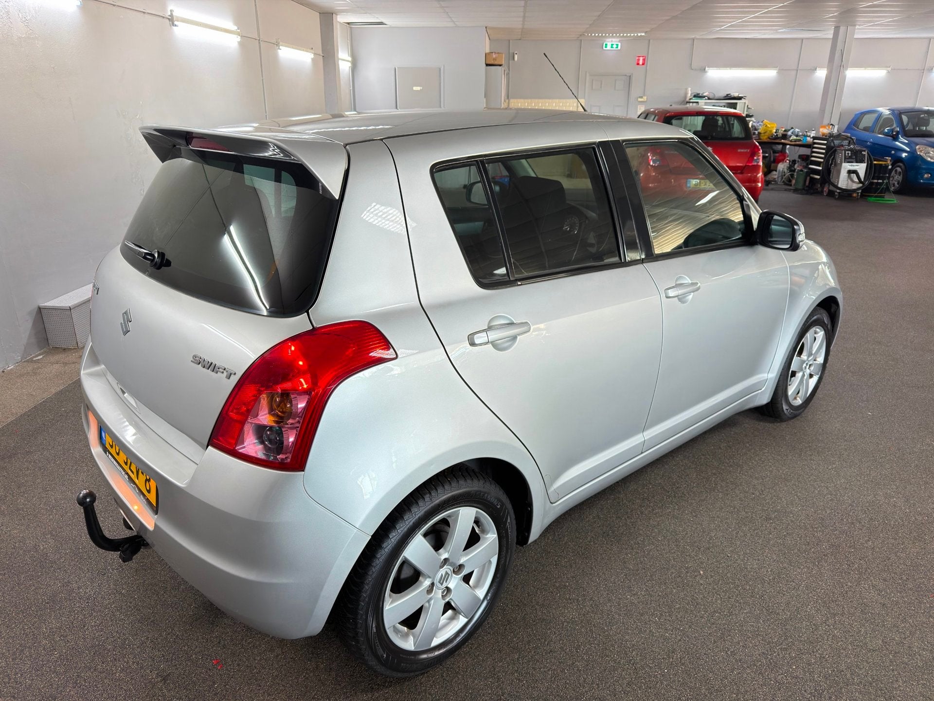 Suzuki Swift 1.3 Limited,Airco,Stoelverwarming,Carplay,E-Ram, Auto's, Voorwielaandrijving, Zwart, Alcantara, Swift