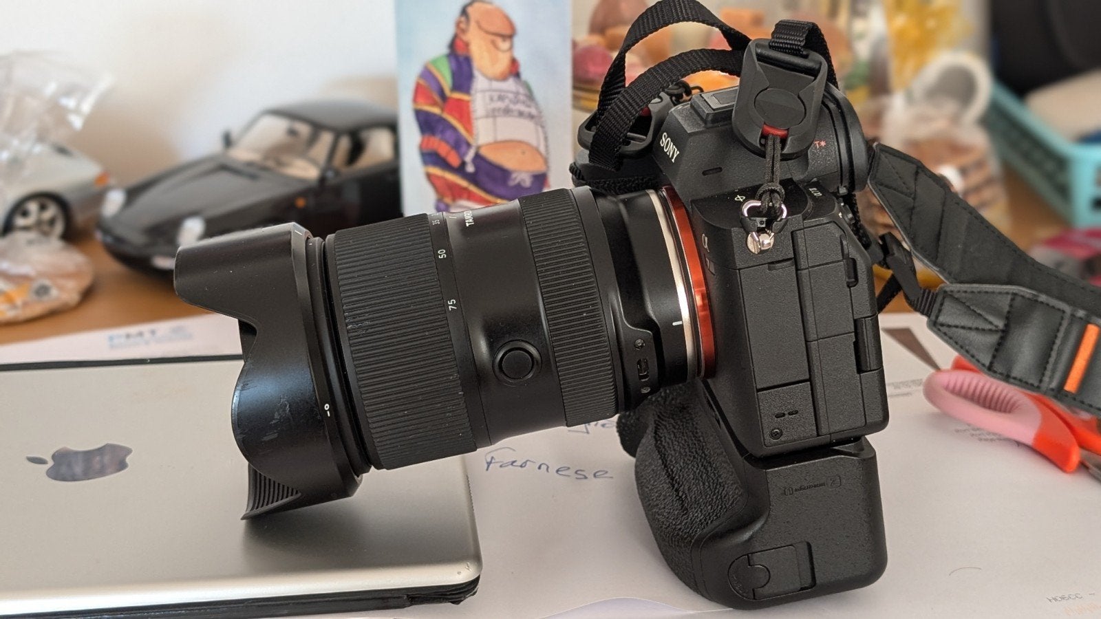 Sony a7 IV body te koop, pas 5k clicks, Kantelbaar/draaibaar scherm, Ophalen of Verzenden, Accu, Sony