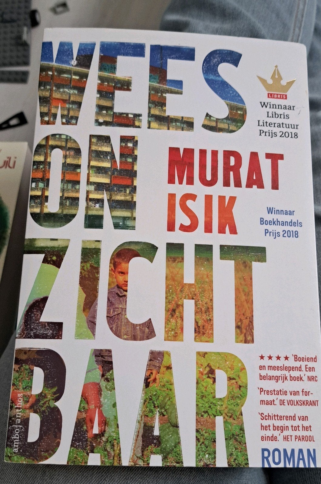 Murat Isik - Wees onzichtbaar, Boeken, Ophalen of Verzenden, Zo goed als nieuw, Murat Isik