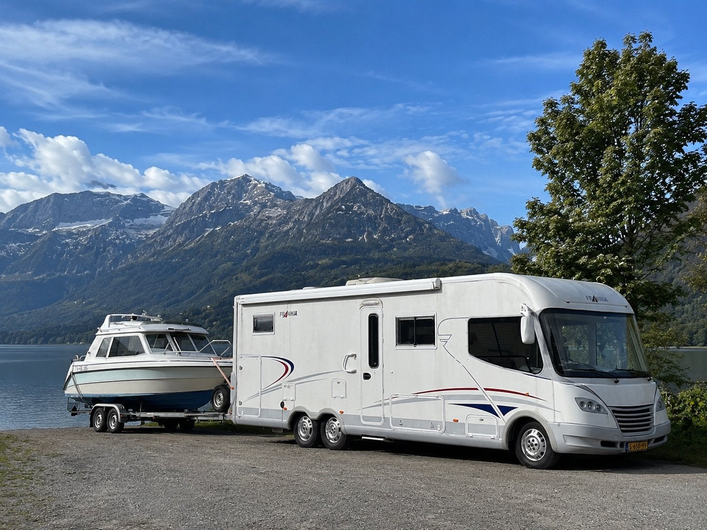 Yamarin Big Catch 650 met 90pk Evinrude E-TEC en trailer, Watersport en Boten, Overige merken, Dieptemeter, Gebruikt, Kajuitboot