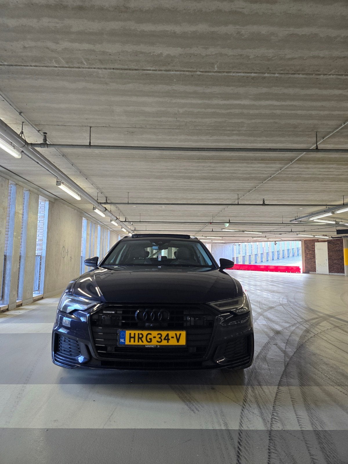 Audi A6 55 Tfsi e Quattro 367pk S Tronic 2020 Blauw, 4 cilinders, Blauw, Stationwagon, 2050 kg