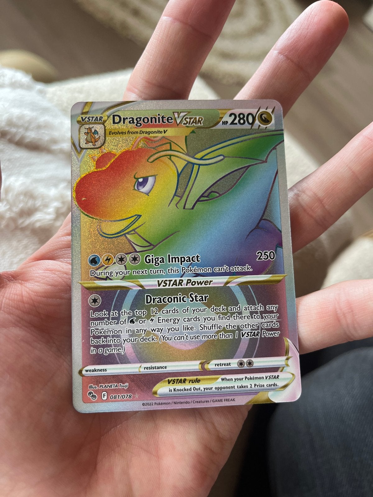 Dragonite VSTAR (081/078) Rainbow Rare Pokémon Kaart, Ophalen of Verzenden, Zo goed als nieuw, Losse kaart, Foil