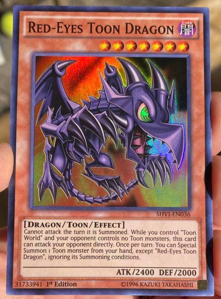 Yu-Gi-Oh! Red-Eyes Toon Dragon SHVI 1st Edition !, Hobby en Vrije tijd, Verzamelkaartspellen | Yu-gi-Oh!, Ophalen of Verzenden