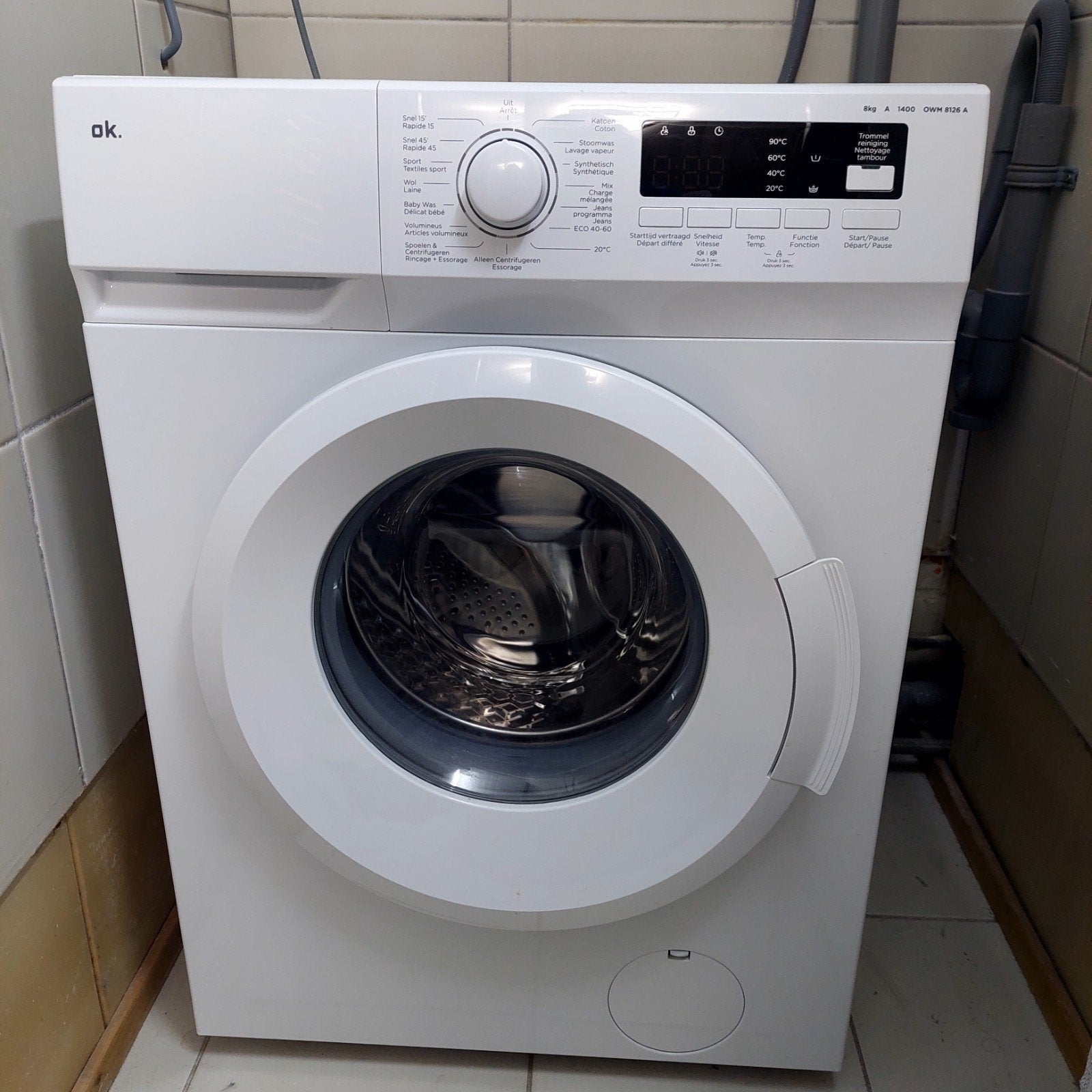 Zo goed als nieuwe OK. OWM 8126 Wasmachine Voorlader - 8 kg, Witgoed en Apparatuur, Ophalen, 1200 tot 1600 toeren, 8 tot 10 kg