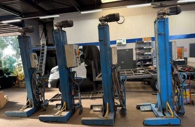 4x Ravaglioli werkplaatspoot / hefbrug 6.500 kg, Auto diversen, Gebruikt, Niet ingevuld, Niet ingevuld, Ophalen