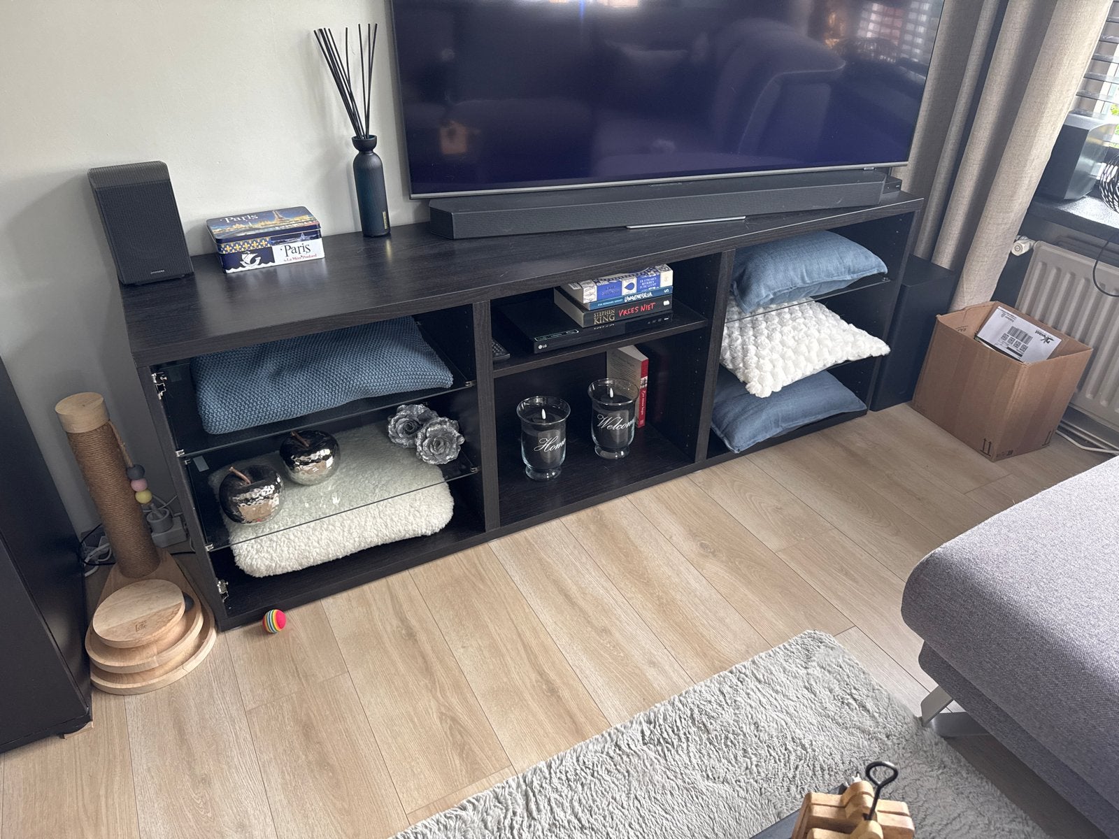 Ikea Besta dressoir TV meubel zwartbruin met verlichting, Huis en Inrichting, Kasten | Televisiemeubels, Ophalen, Ikea, Ikea, 150 tot 200 cm