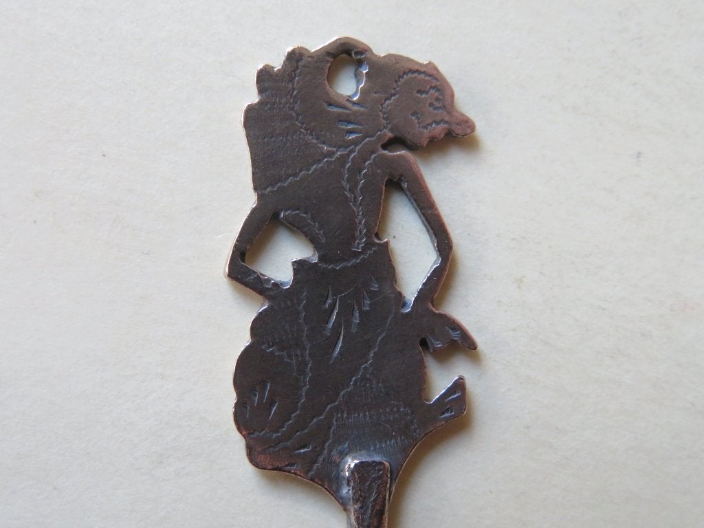Zilveren lepeltje Djokja / Wajangpop (800), Antiek en Kunst, Verzenden, Zilver