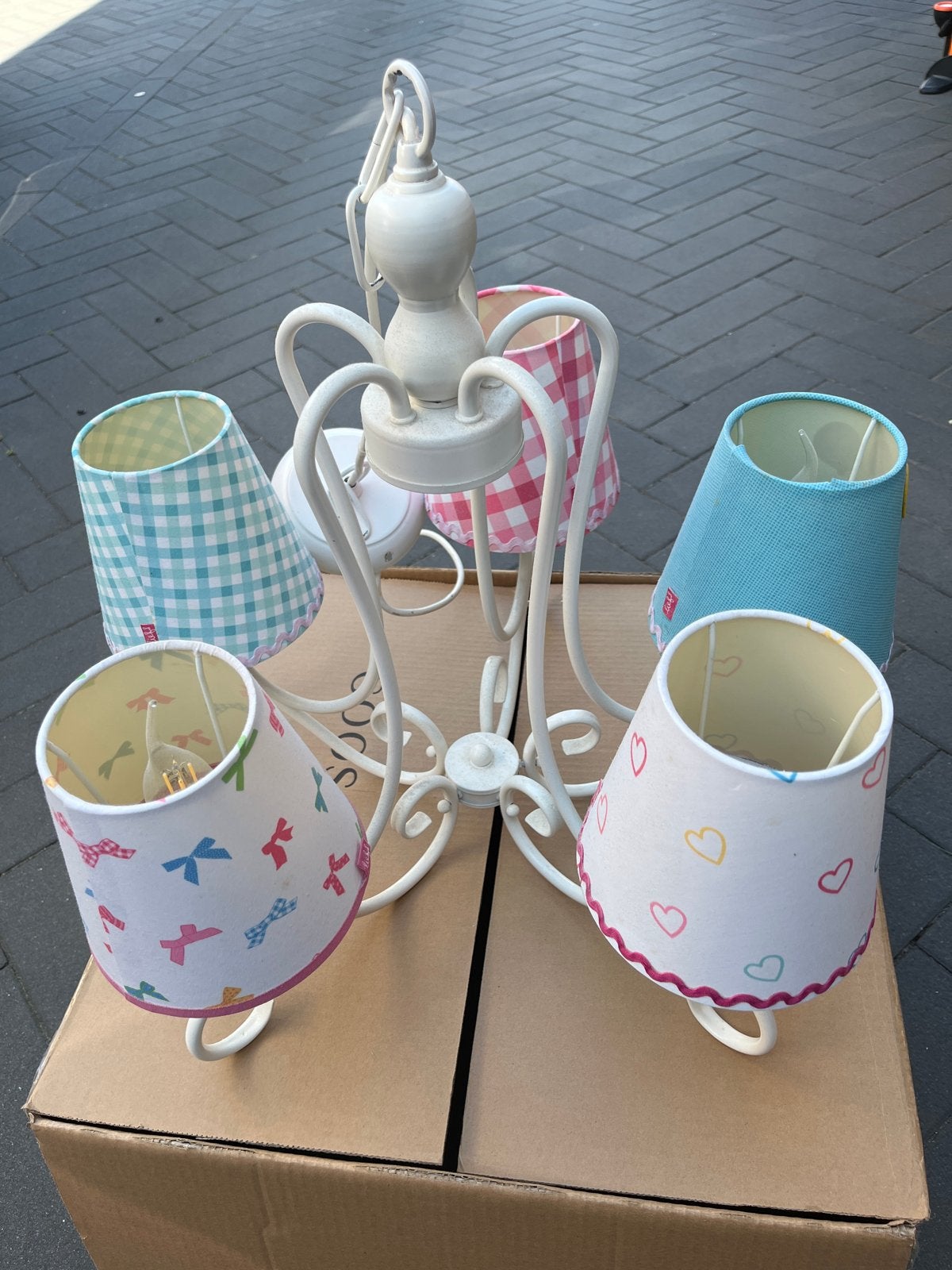 Leuke kinderlamp met 5 vrolijke kappen, Ophalen, Gebruikt, Overige merken, Meerkleurig