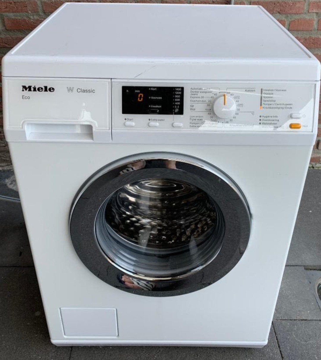 Jonge 8 kilo Miele wasmachine met 1400 toeren, Witgoed en Apparatuur, Wasmachines, Ophalen, 1200 tot 1600 toeren, Minder dan 85 cm