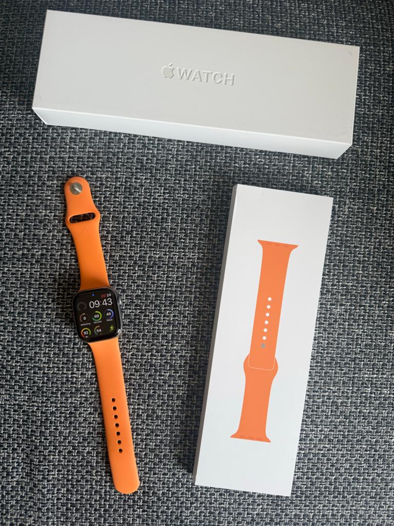 Apple Watch Series 11, space gray, 42mm WK Oranje - nieuw!, Ophalen, Apple Watch ⌚️, IOS, Oranje