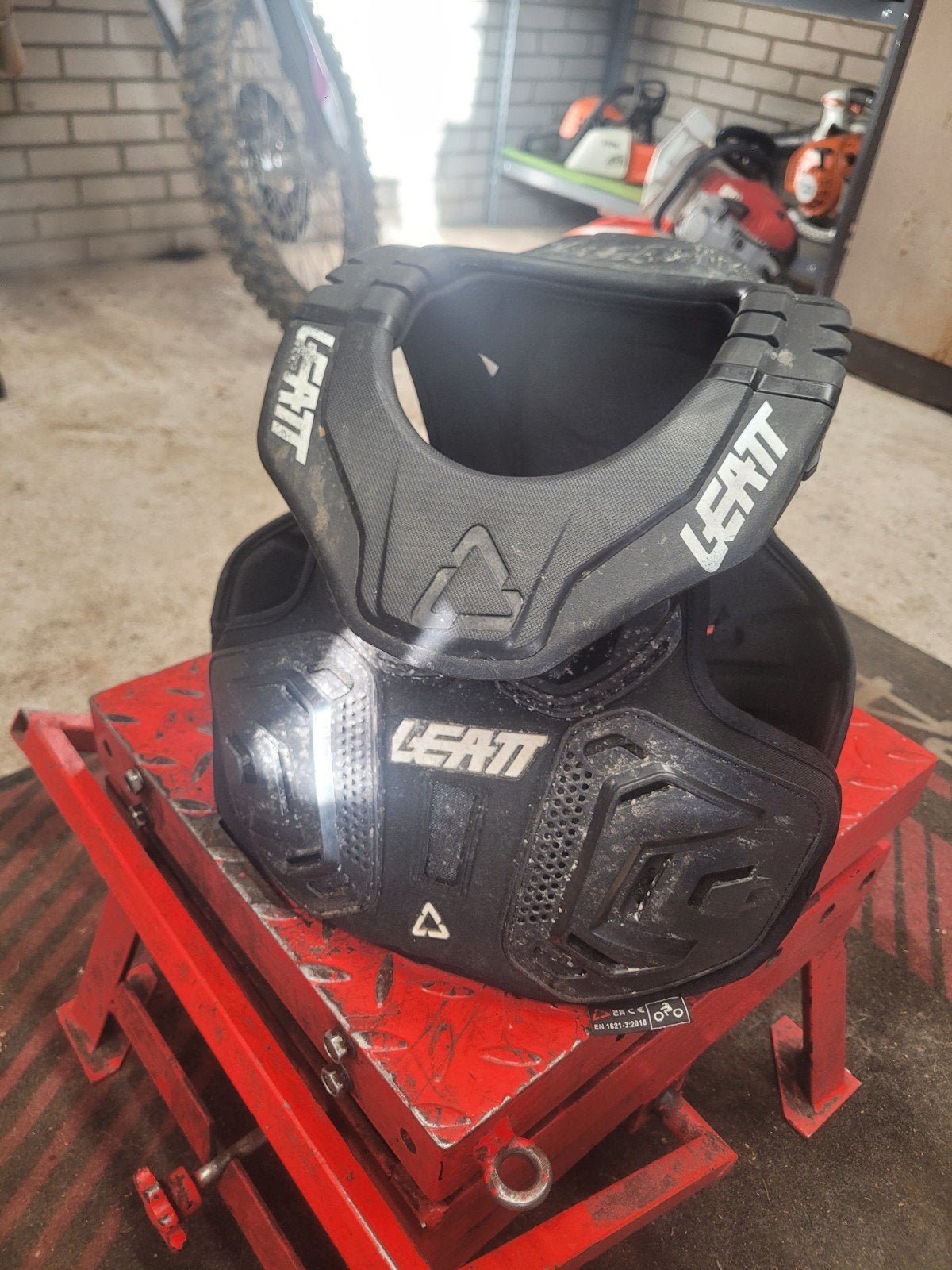 Te koop leatt bodyprotector kids., Ophalen of Verzenden, Tweedehands