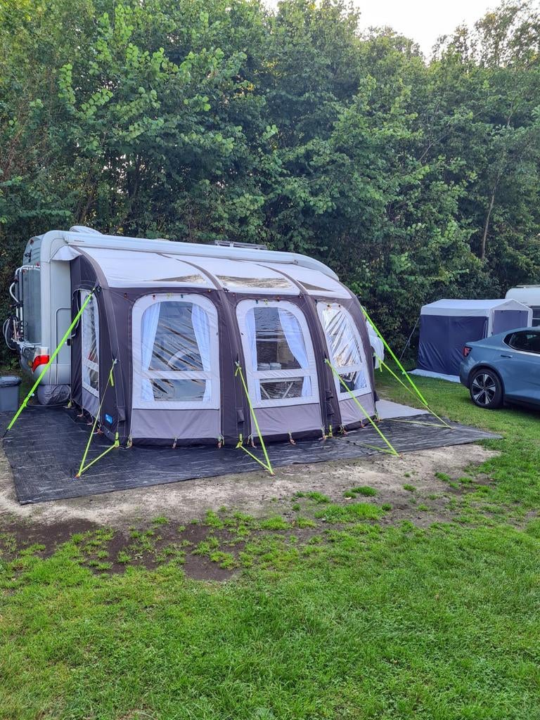 Te koop Kampa Ace Air pro 400 voortent met luifel, Caravans en Kamperen, Caravan accessoires, Ophalen, Zo goed als nieuw
