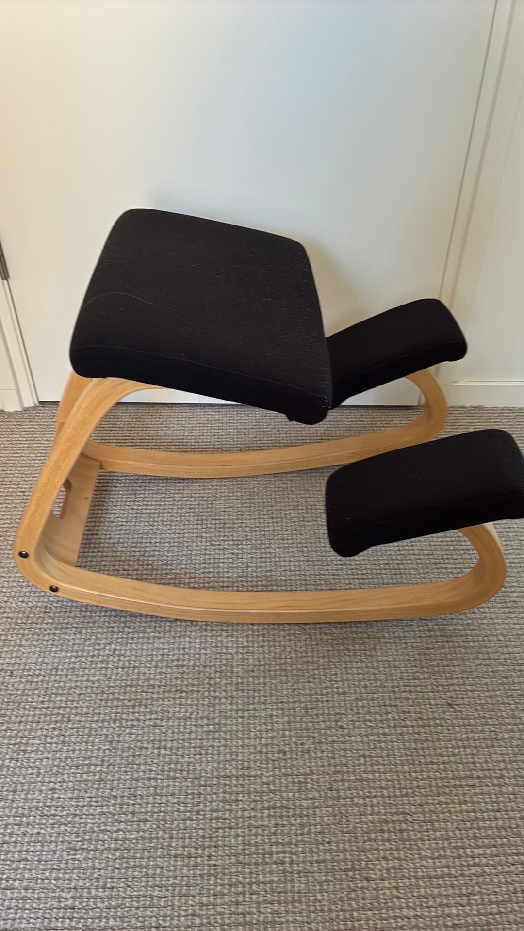 Varier Stokke ergonomische balansstoel, Ophalen, Gebruikt, Zwart, Zweeds