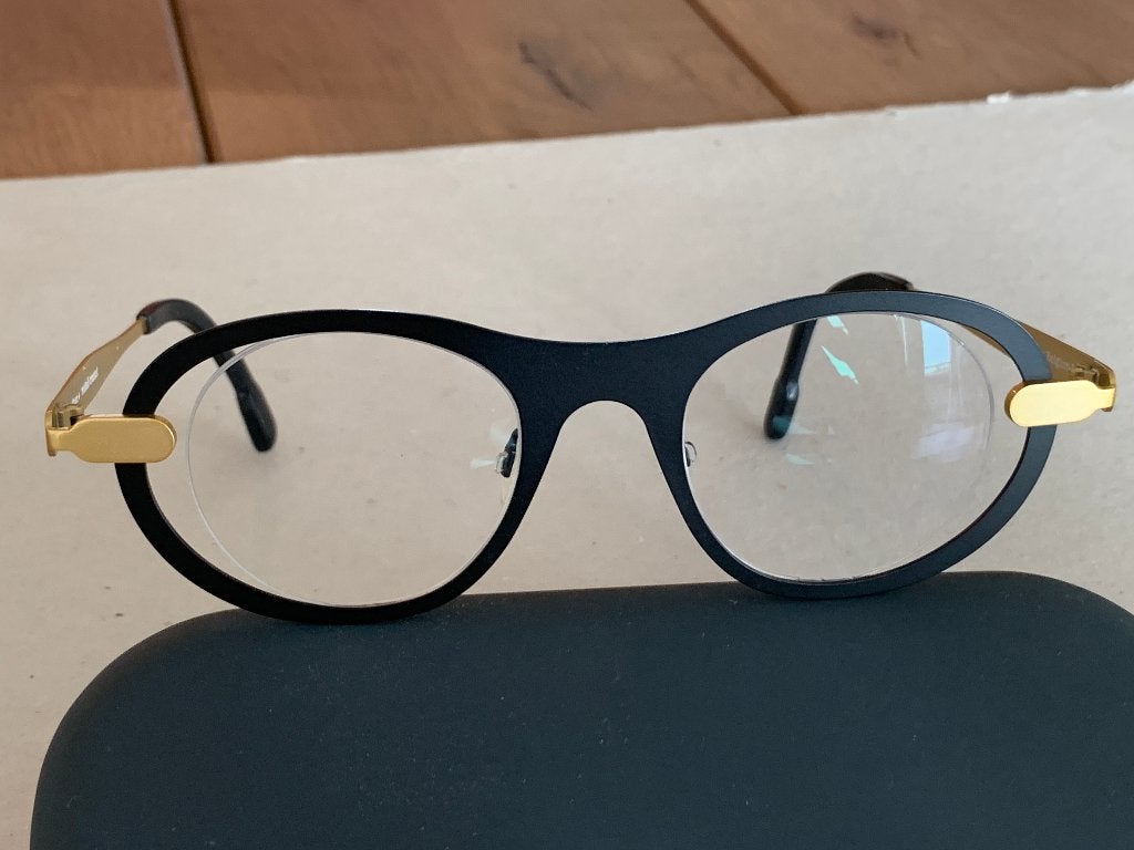 Bril montuur Theo zwart met goudkleur, Sieraden, Tassen en Uiterlijk, Zonnebrillen en Brillen | Dames, Overige merken, Overige kleuren