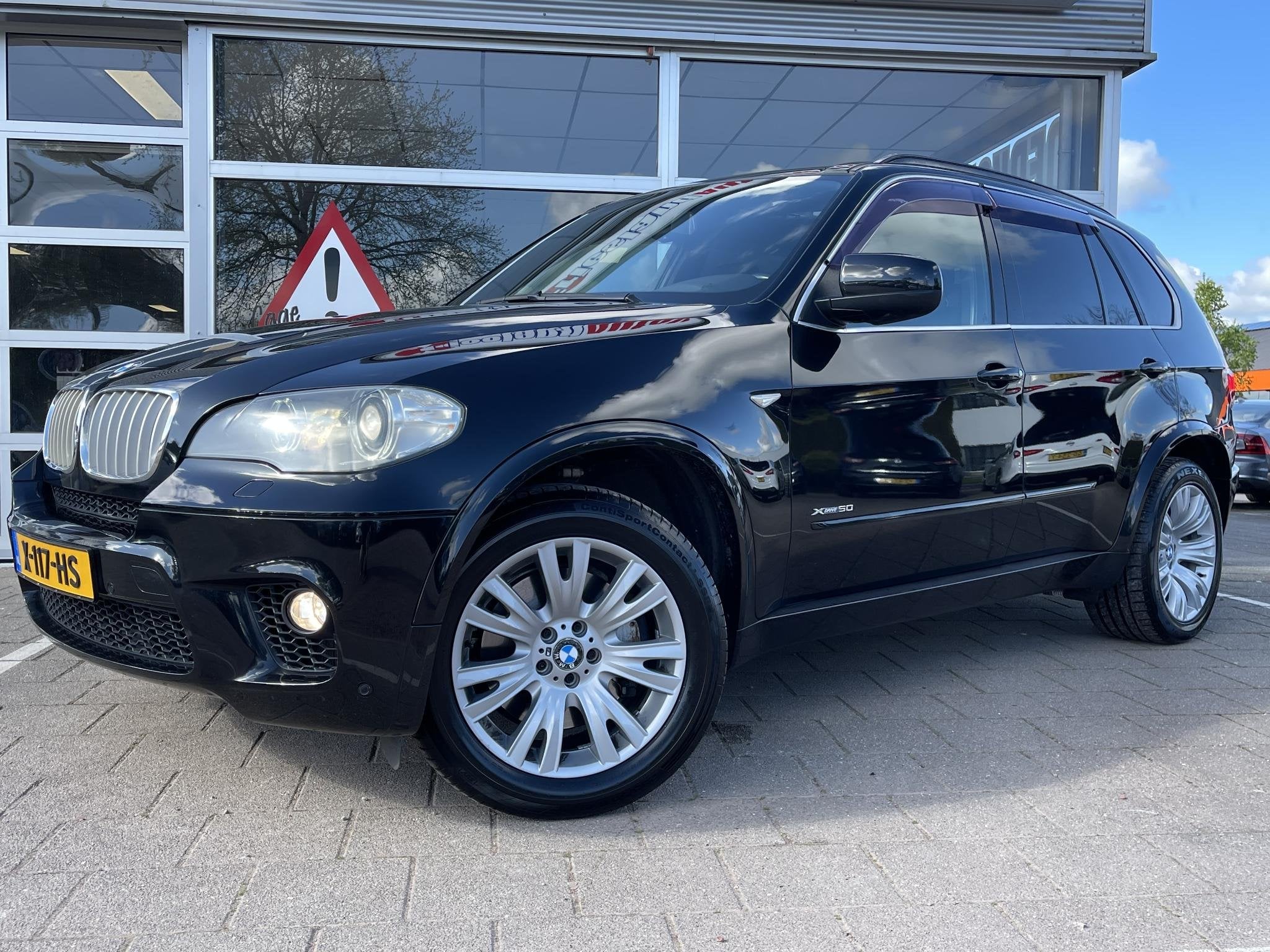 BMW X5 xDrive50i Executive / Youngtimer / BTW Auto / 95.200, Euro 5, Met garantie (alle), 4395 cc, Zwart
