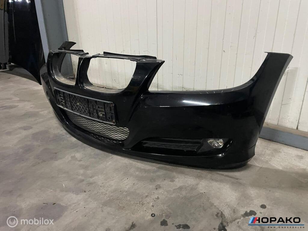 voorbumper LCI zwart| Schwarz 2 / II 668 | BMW E90 E91, Auto-onderdelen, Gebruikt, Voor, Einsteinlaan 5 rijswijk, Bmw