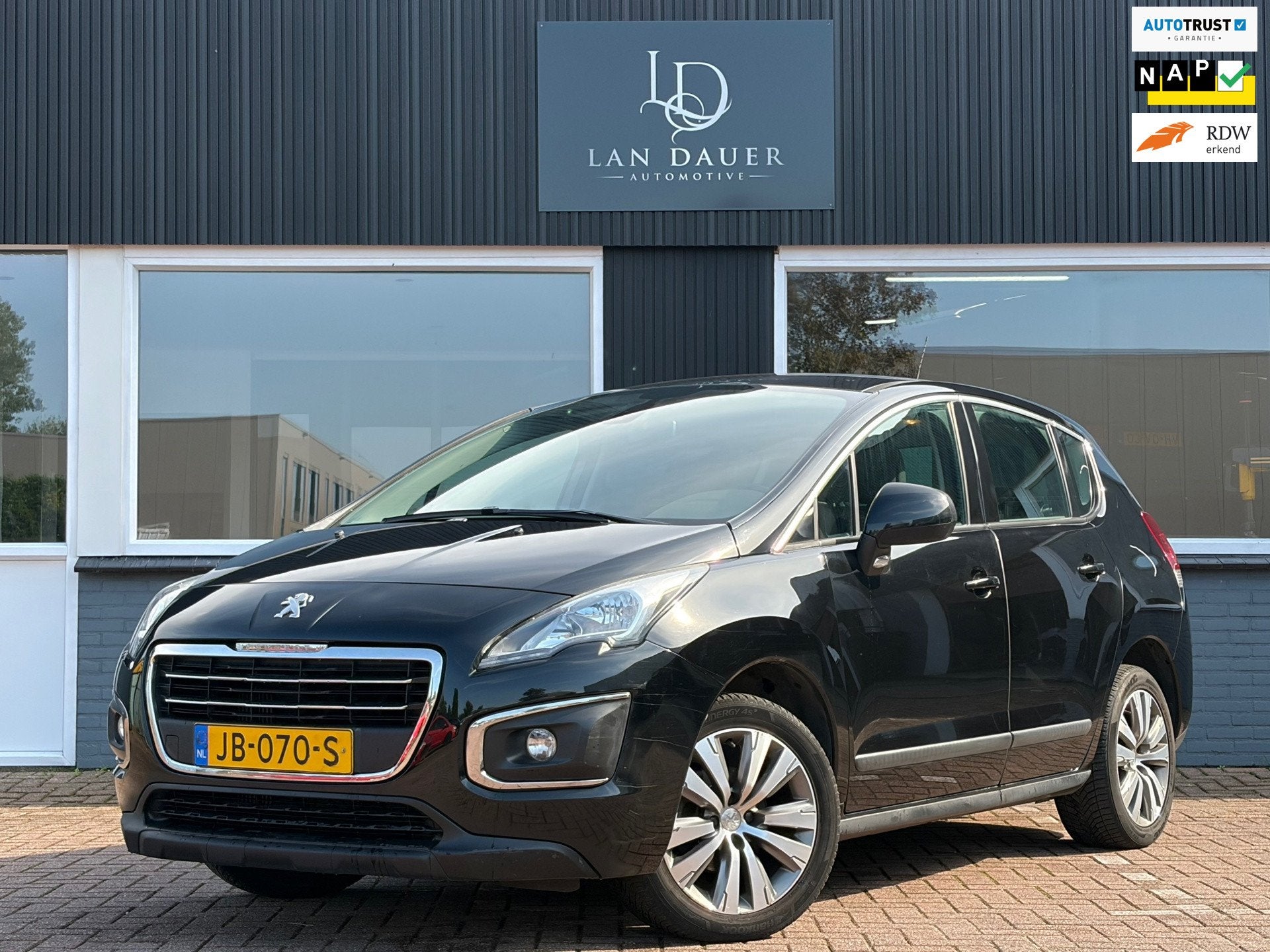 Peugeot 3008 1.2 PureTech Active Trekhaak / Lage Kilometers, Voorwielaandrijving, Gebruikt, Euro 6, 1199 cc