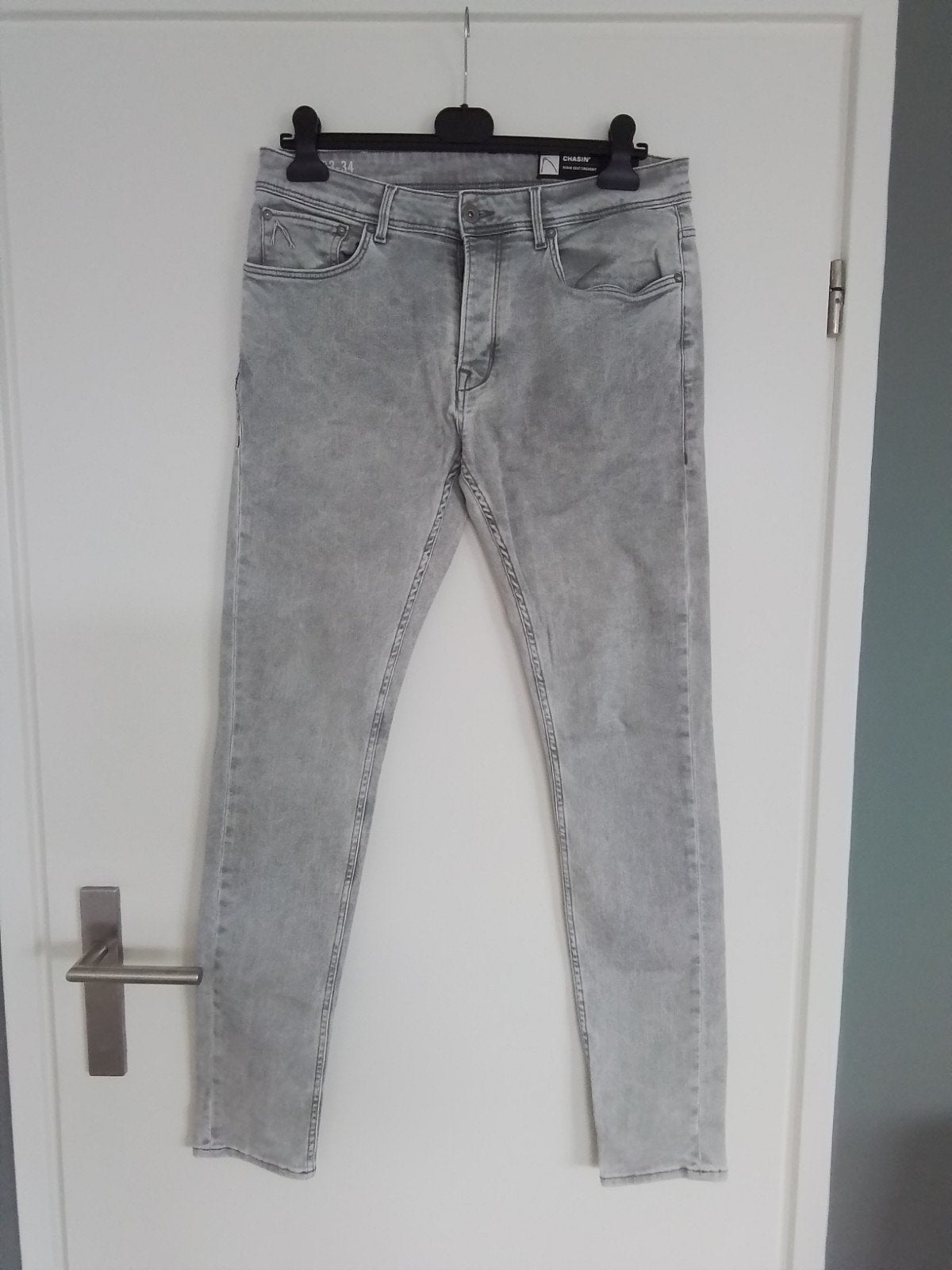 grijze spijkerbroek Chasin slim mt 33-34, Kleding | Heren, Spijkerbroeken en Jeans, Chasin, Ophalen of Verzenden, Zo goed als nieuw