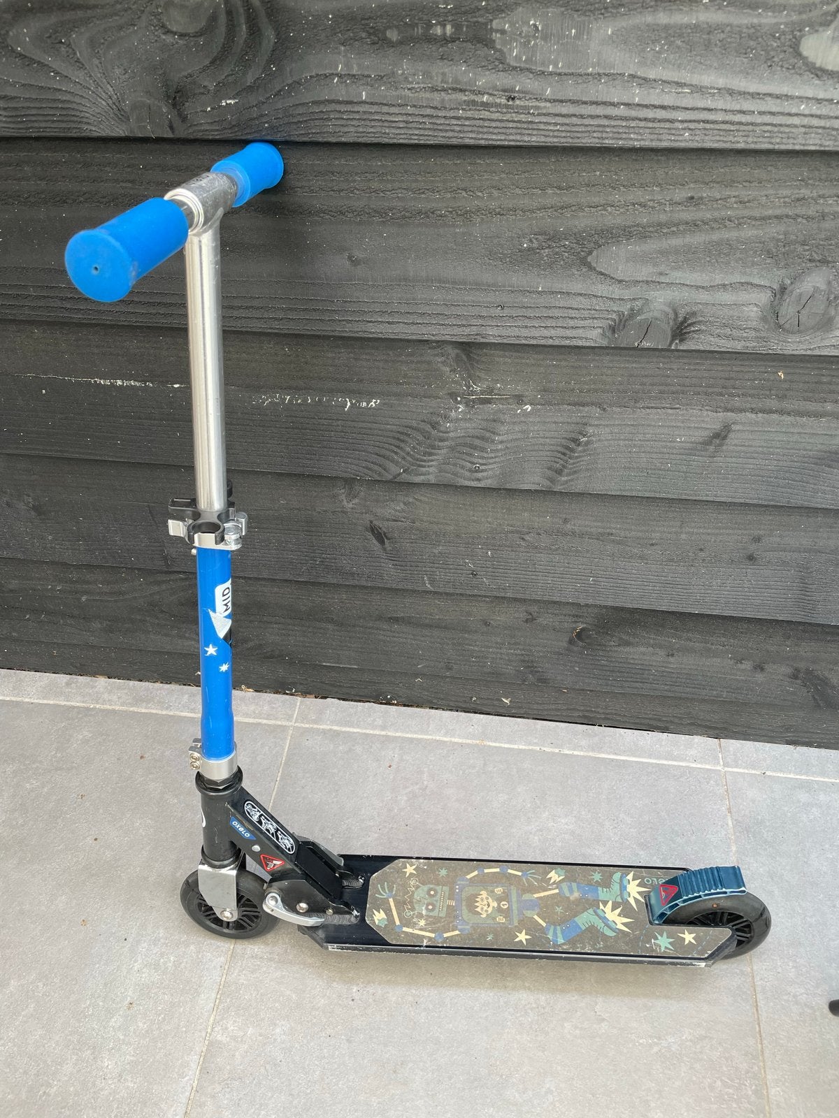 Oxelo step voor kinderen - Blauw met robot design, Ophalen, Gebruikt, Gewone step