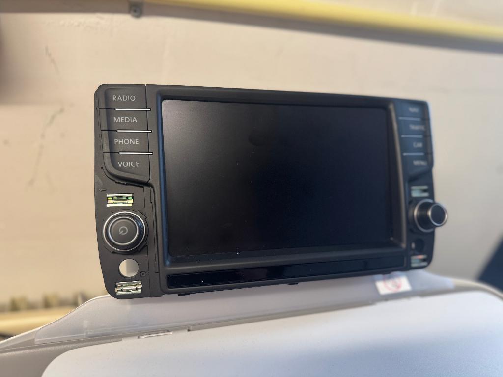 Volkswagen Golf MK7 Navagatie / Infotainment scherm, Auto diversen, Autoradio's, Ophalen of Verzenden, Nieuw