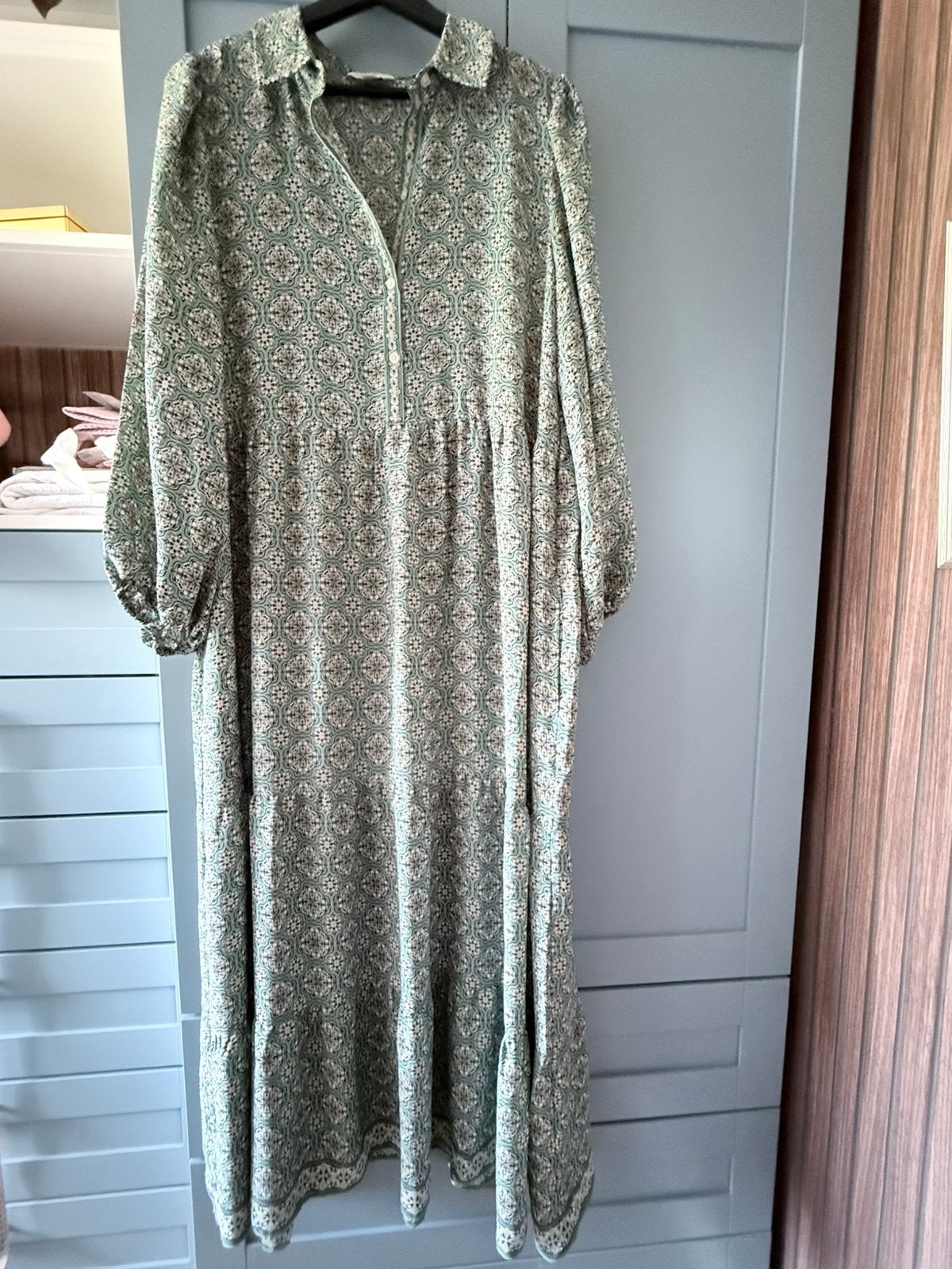 Max studio Groene lange jurk dress maat XL, Maat 46/48 (XL) of groter, Ophalen of Verzenden, Zo goed als nieuw, Onder de knie