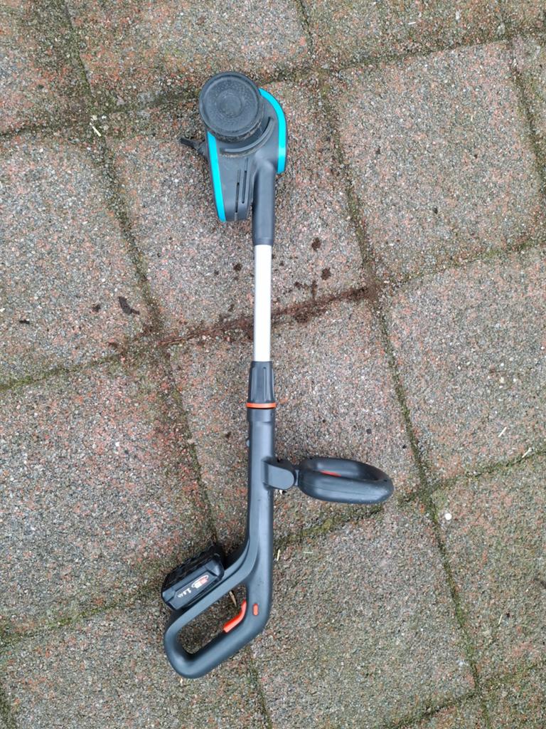 Gardena elektrische voegenborstel, Ophalen of Verzenden, Gebruikt