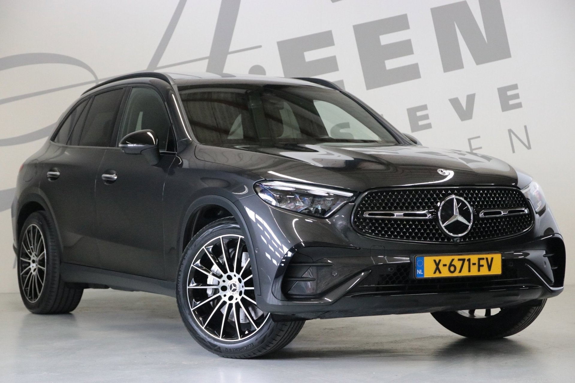 Mercedes-Benz GLC-klasse 200 4MATIC AMG Line/ 360' camera/ M, Automaat, Gebruikt, 4 cilinders, 2000 kg