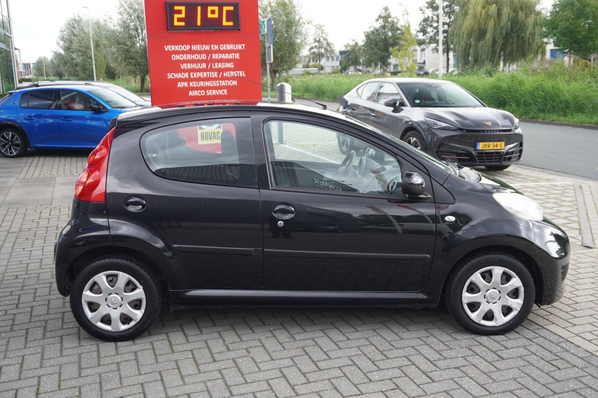 Peugeot 107 1.0-12V Sublime / AIrco / Radio, Voorwielaandrijving, Stof, Gebruikt, Zwart