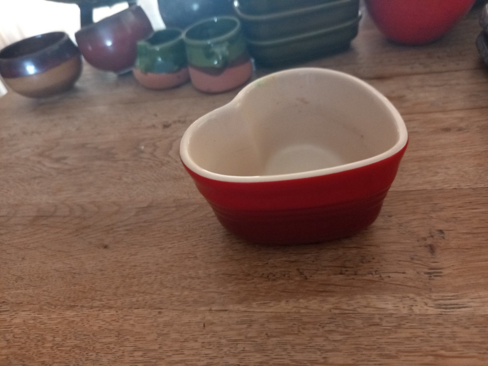 Le Creuset Hartvormig Schaaltje - Rood, Porselein of Keramiek, Schaal, Ophalen of Verzenden, Zo goed als nieuw