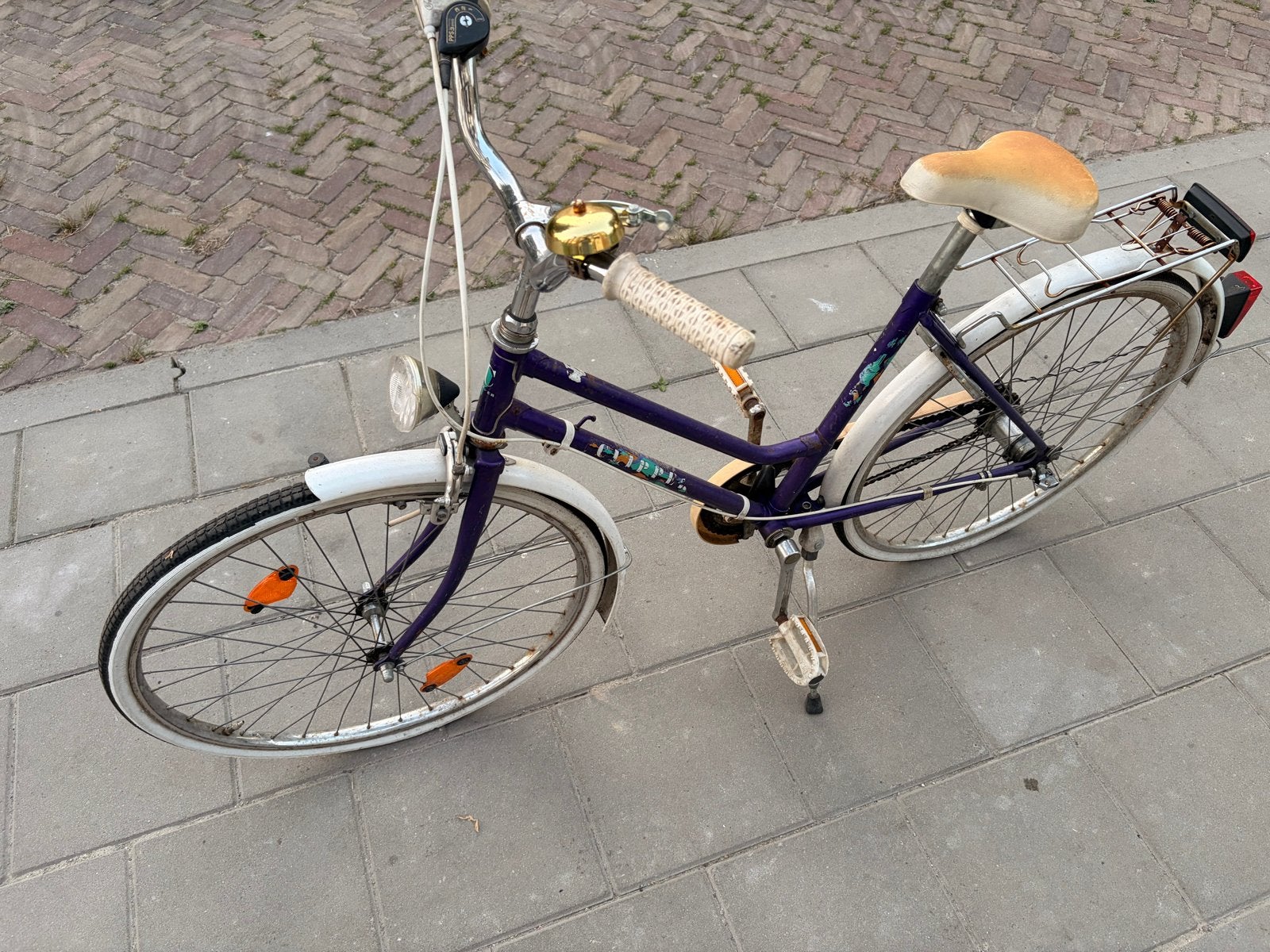 Kleine paarse retro fiets met terugtraprem, Ophalen of Verzenden, Gebruikt, 26 inch of meer, Versnellingen